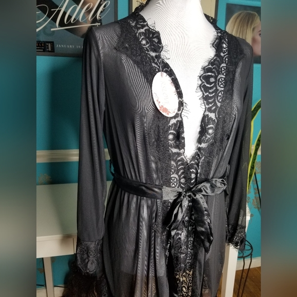 RS Love Sheer Lace Short Robe Black - Picture 3 of 13
